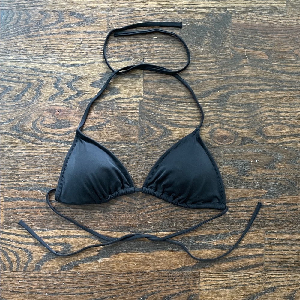 Victoria’s Secret Black Triangle Bikini Top (L)